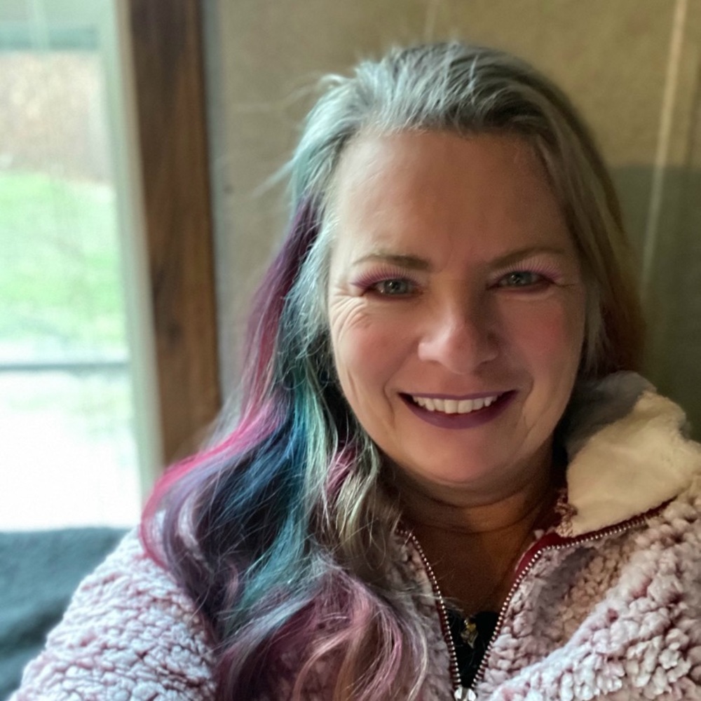 Meet your Posher, Joyce